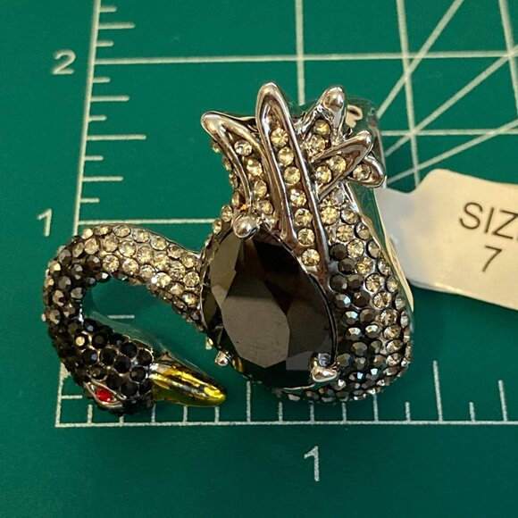 Vintage Crystal Swan Cocktail Ring Statement Size 7 8 Black Silver RhodiumPlated - Picture 10 of 11